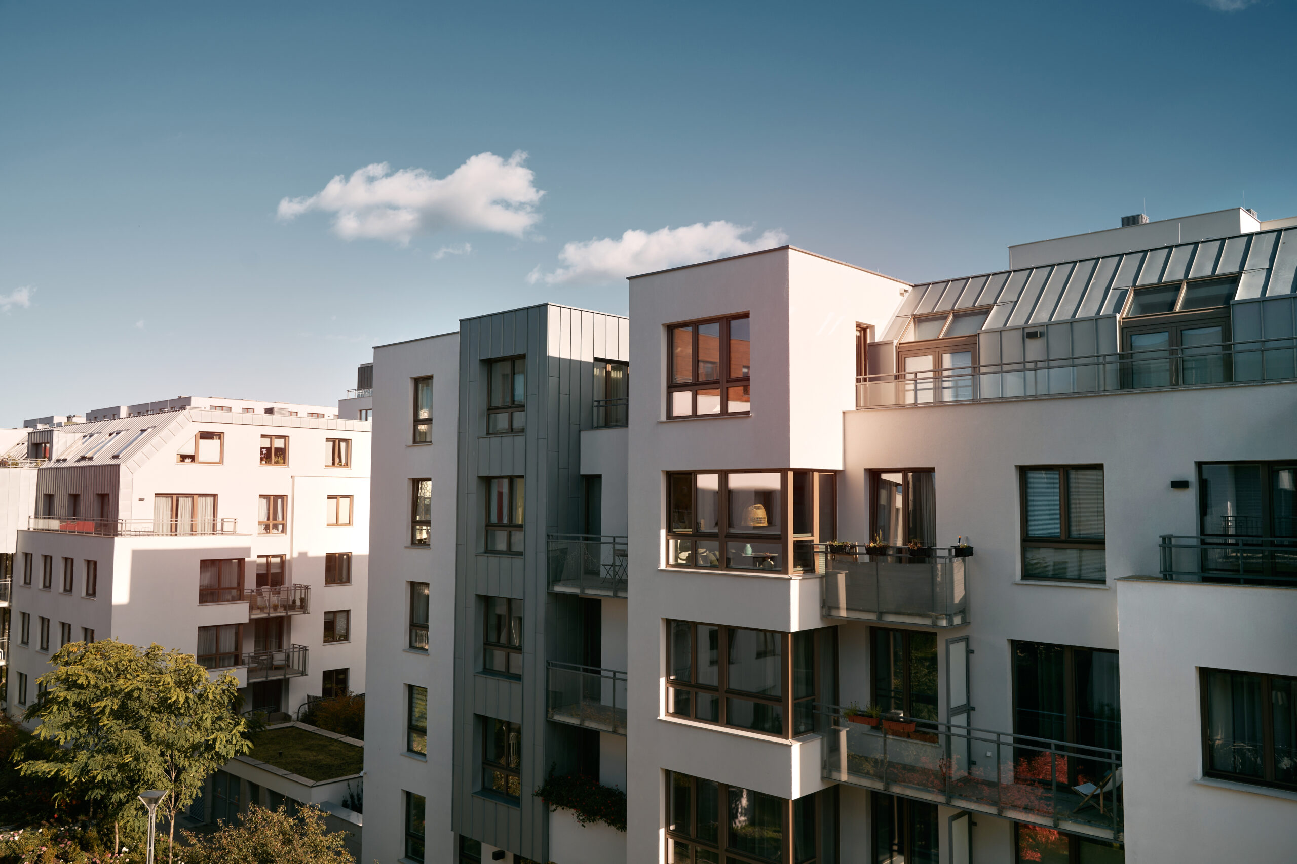 EU Modern European complex of apartment buildings. And outdoor facilities.